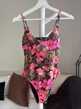 Volcom Floral One-Piece Swimsuit - Pink & Brown - island‎ time twist skimpy